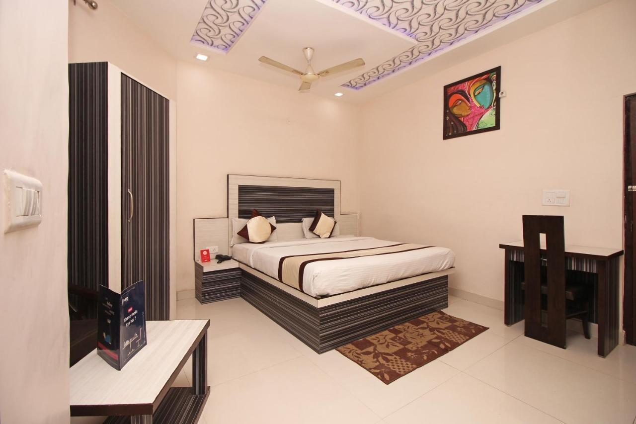 Oyo 3202 Hotel Gayatri Residency Agra  Zewnętrze zdjęcie