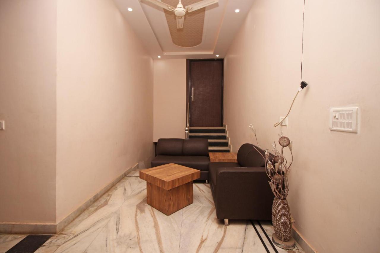 Oyo 3202 Hotel Gayatri Residency Agra  Zewnętrze zdjęcie