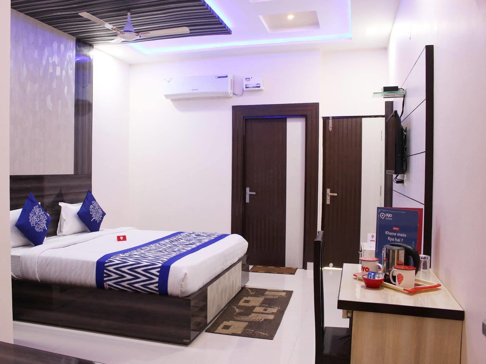 Oyo 3202 Hotel Gayatri Residency Agra  Zewnętrze zdjęcie